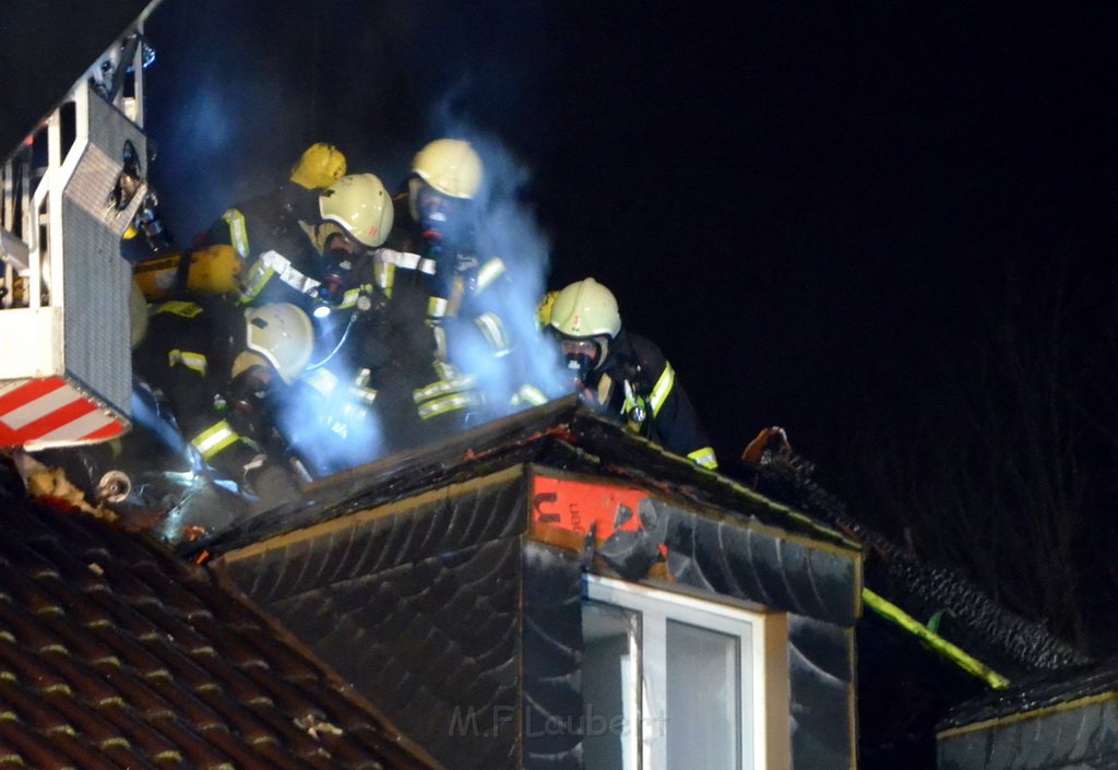 Feuer 2 Koeln Junkersdorf Salzburgerweg P165.JPG - Miklos Laubert